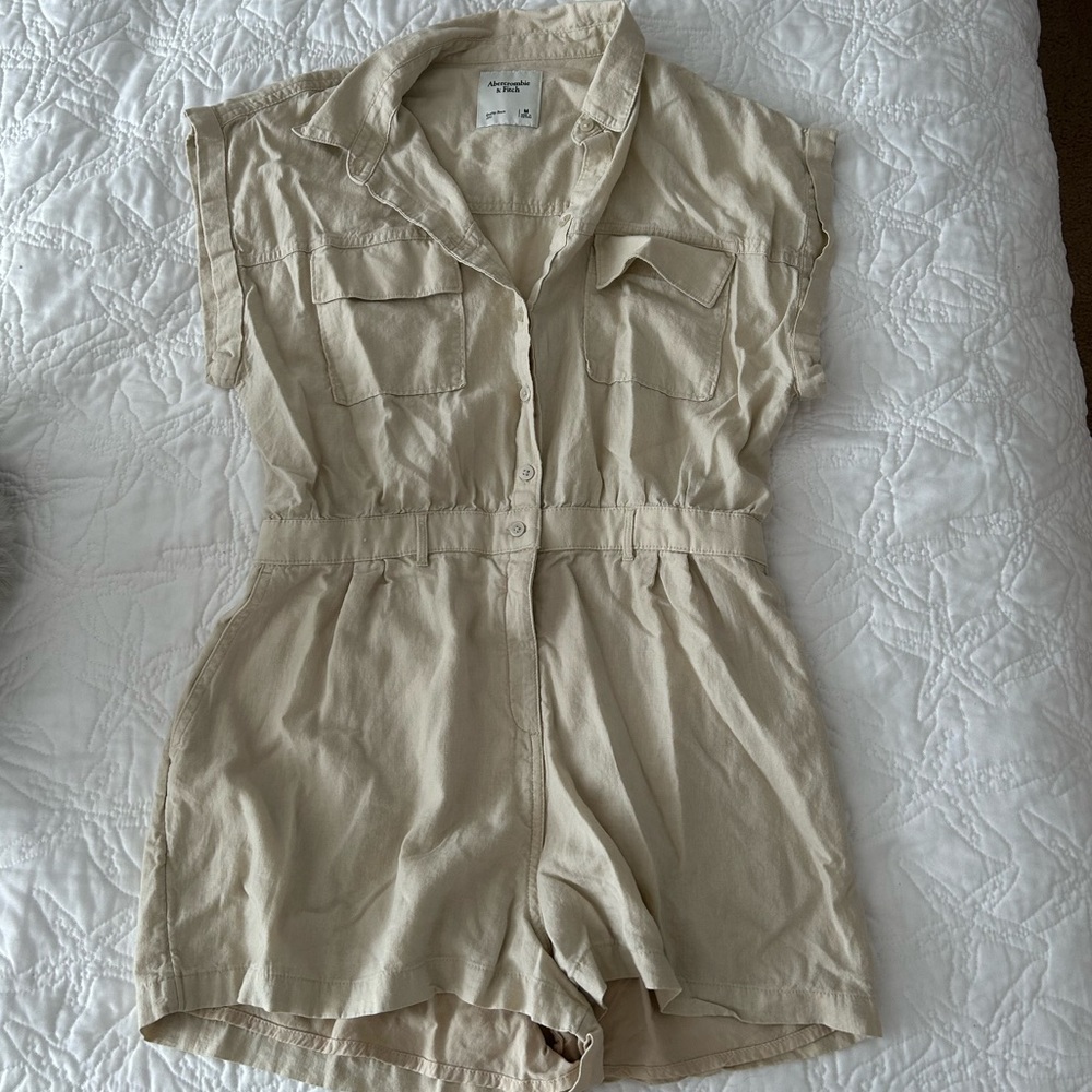 Abercrombie Tan/Cream Romper